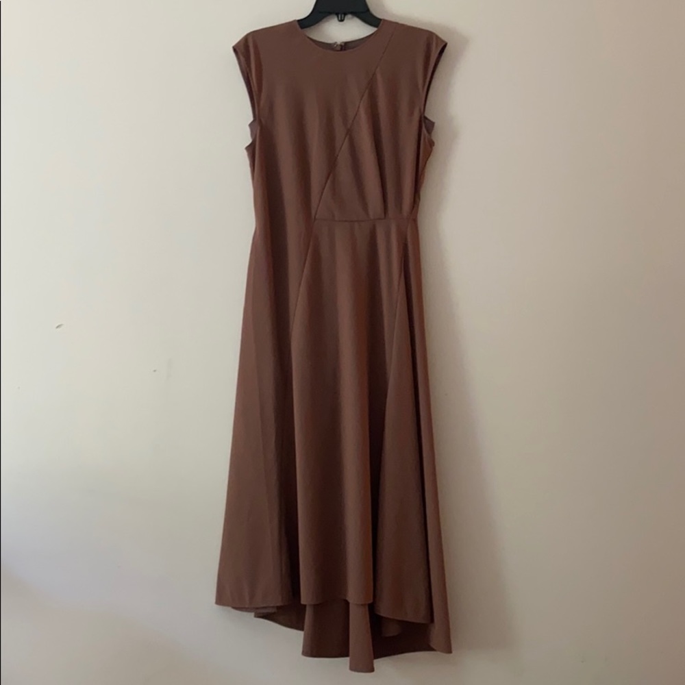 System unbalanced dress. S